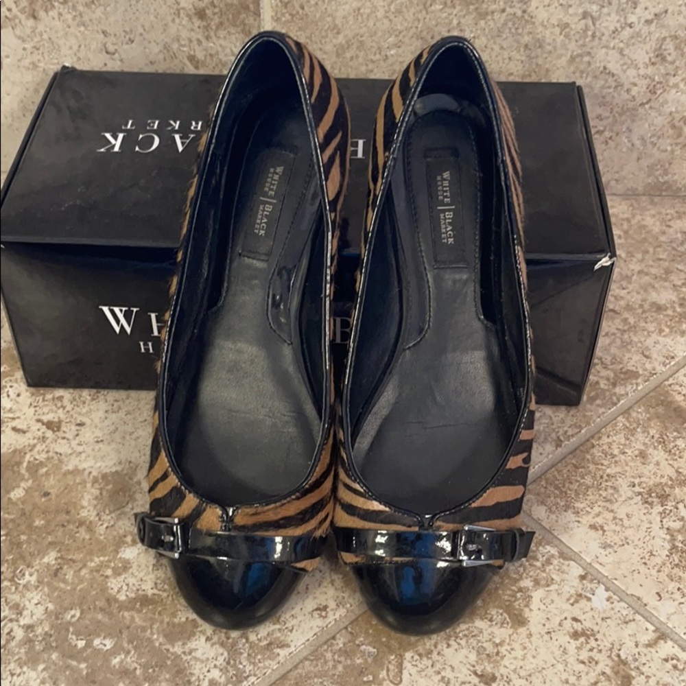 White House Black Market Flat Animal Camel & Blk 7